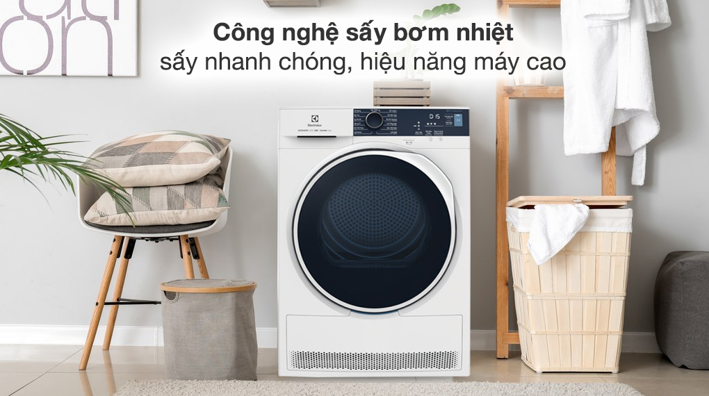 Máy sấy bơm nhiệt Electrolux 8 kg EDH804H5WB