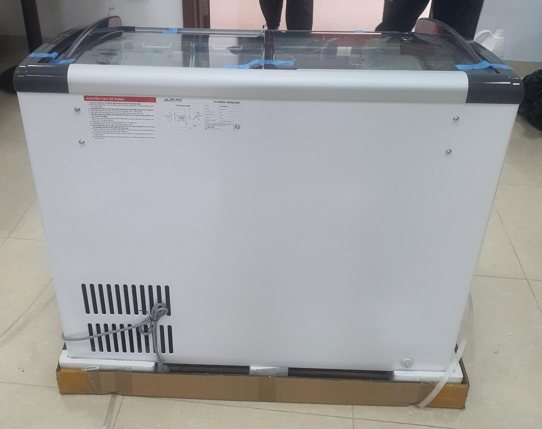 Tủ đông trưng bày 280 lít Hòa Phát HSF-AD6280.C1