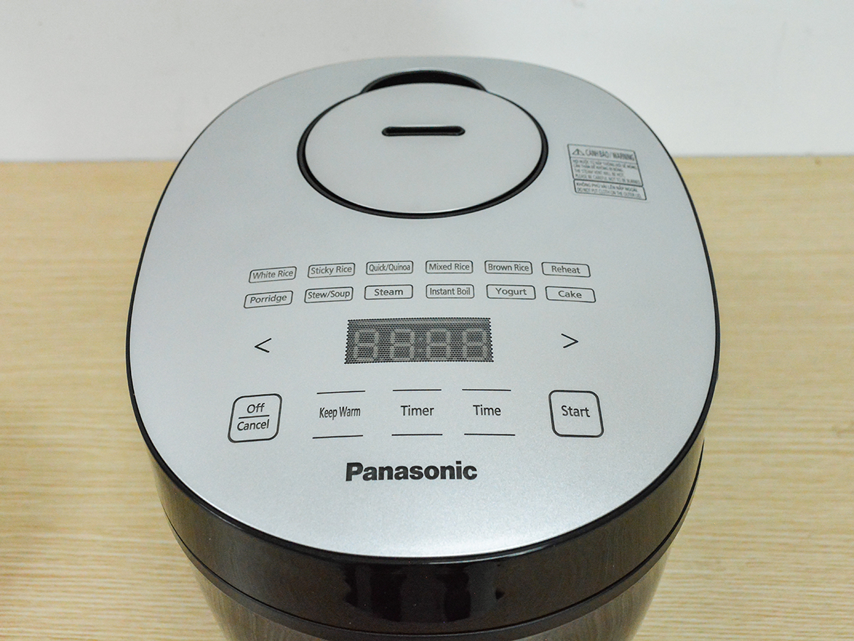 Nồi cơm điện tử Panasonic 0.7 lít SR-DB071KRA