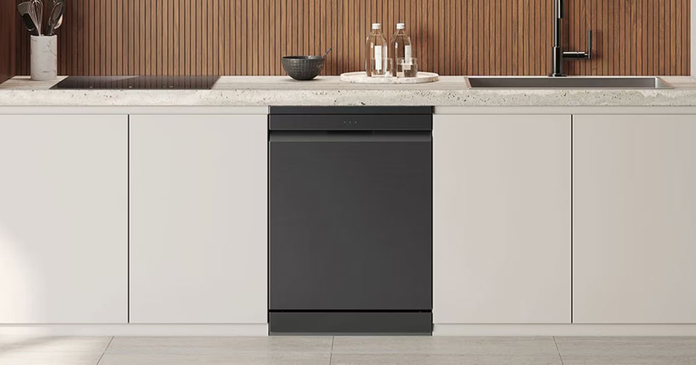 Máy rửa bát độc lập LG LDN14BLA5
